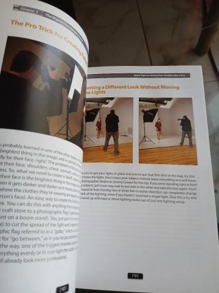 The Digital Photography Book The step-by-step s...