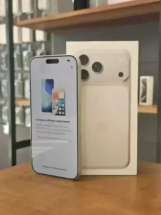 IPHONE 17 PRO MAX 256GB PLATA BATE 100% - 6 CICLOS