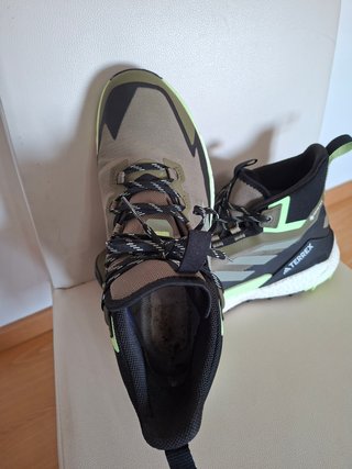 Botas Senderismo Adidas Terrex GORE-TEX. 44 2/3