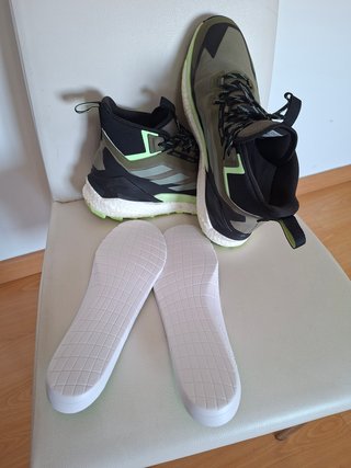 Botas Senderismo Adidas Terrex GORE-TEX. 44 2/3