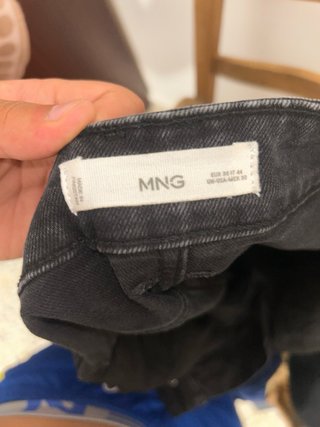 Pantalón corto vaquero negro