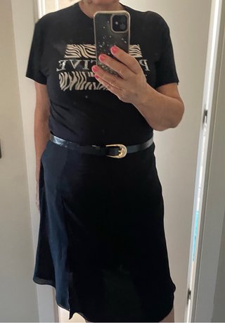 Falda midi negra