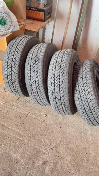 Llanta 215/65 R17