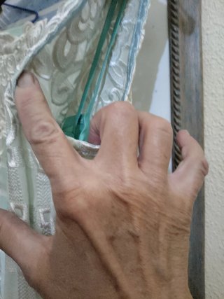Vestido blanco y verde bordado