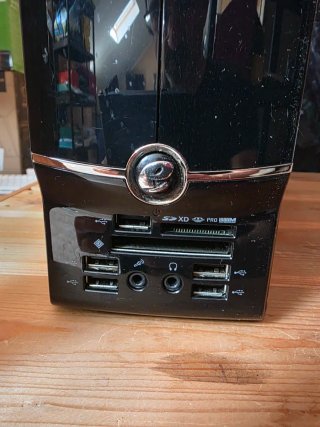 PC Emachines compacto Celeron Windows