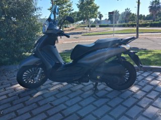 Piaggio Beverly 125 Gris