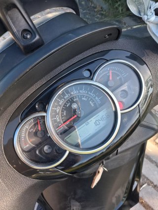 Piaggio Beverly 125 Gris