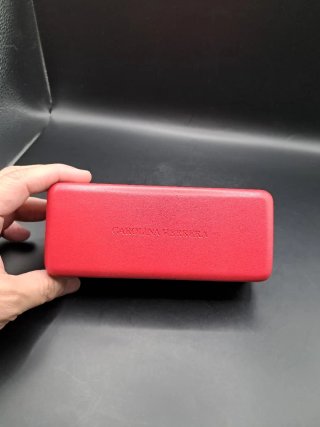 Funda Gafas Carolina Herrera Roja