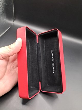 Funda Gafas Carolina Herrera Roja