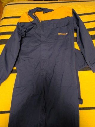 Mono Michelin Azul y Amarillo