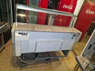 Vitrina expositora refrigerada 1m