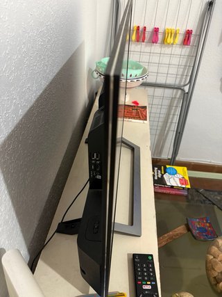 Sony Bravia 32 TV (KDL-32WD750)