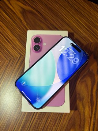 iPhone 16