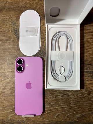 iPhone 16
