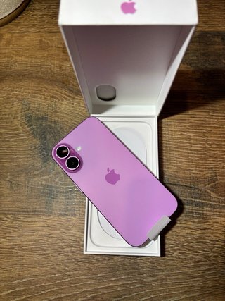 iPhone 16