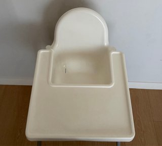 Trona IKEA blanca