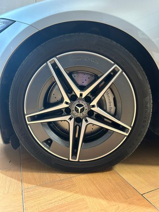Mercedes-Benz Clase C AMG LINE
