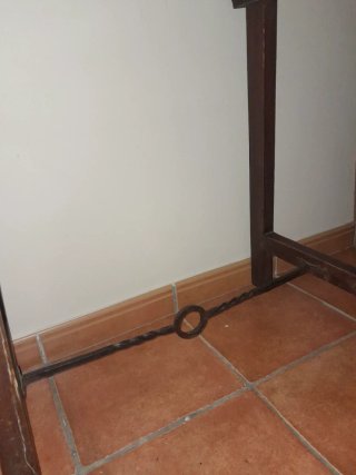 Mesa de madera rústica