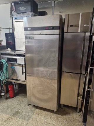 Nevera industrial acero inoxidable Zanussi
