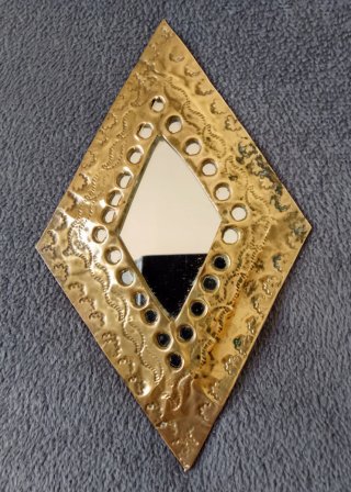 Espejo de latón romboidal 1980s