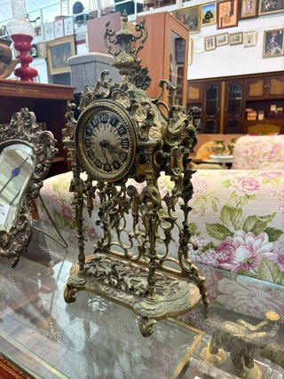 ANTIGUO RELOJ DE SOBREMESA