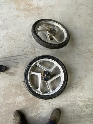 Llantas 17 Derbi Variant Start 5
