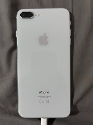 iPhone 8 Plus 64GB Plata