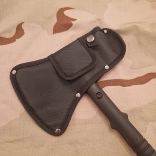 Hacha martillo con funda — Negro
