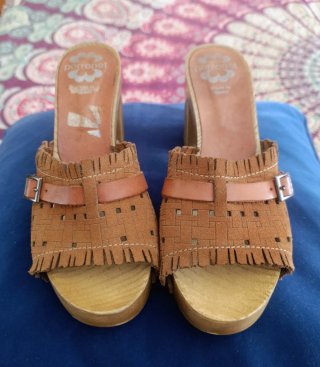 Zuecos o Sandalias de Piel Porronet Talla 38