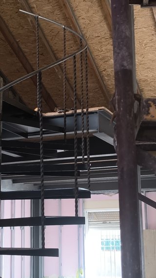 Se ofrece soldador de estructuras, por horas