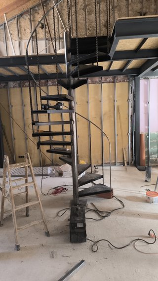 Se ofrece soldador de estructuras, por horas