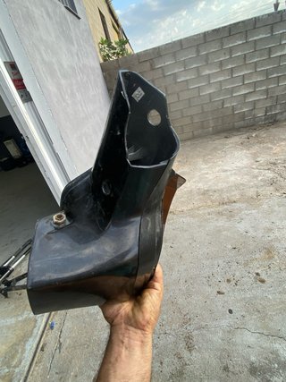 Cabezón con visera Derbi Variant