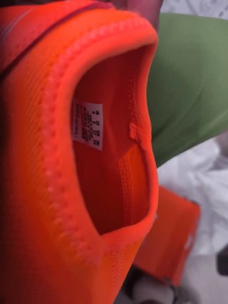 Zapatillas de fútbol naranjas talla 37