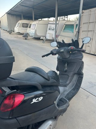 Piaggio X9 500cc SL Maxi Scooter Negra