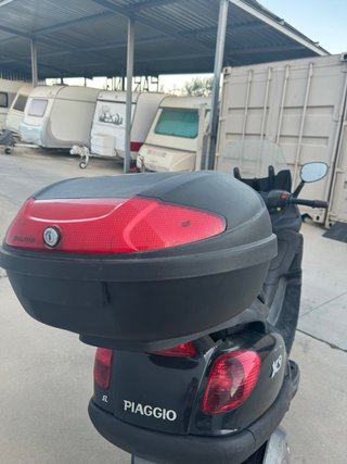 Piaggio X9 500cc SL Maxi Scooter Negra