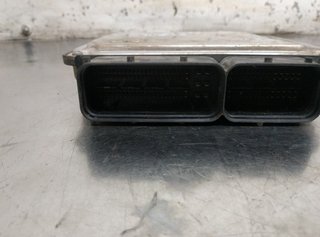 Opel 55566277 centralita motor uce vectra c 426041
