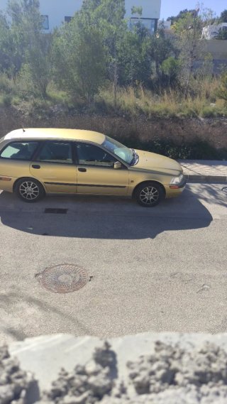 Volvo V40 2002