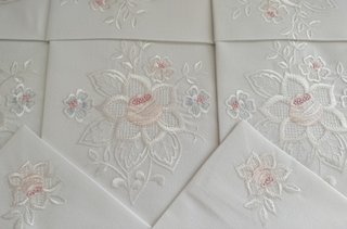 Manteleria   bordado floral