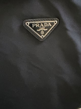Pochette Prada nera nylon