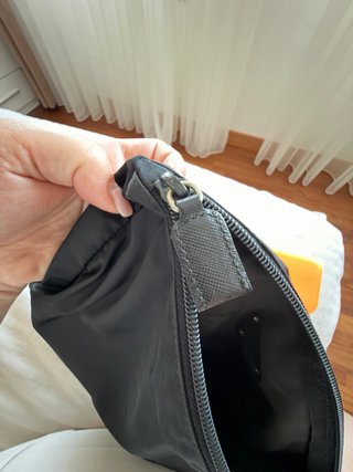 Pochette Prada nera nylon