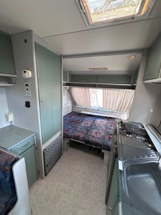 Caravana Beyerland 430-TB -750 kg