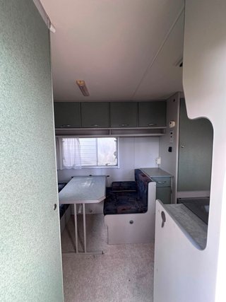 Caravana Beyerland 430-TB -750 kg