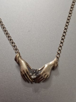 Collar manos corazón cristal plata