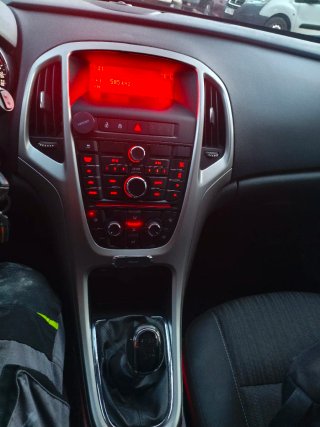 Opel Astra 2012