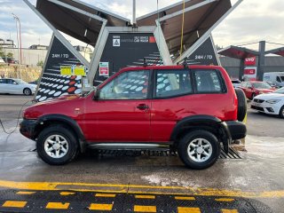 Nissan Terrano II 1998