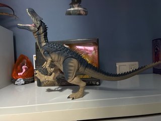 Allosaurus Hammond Collection con caja