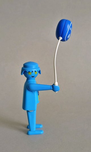 Playmobil Figura Azul Feliz Cumpleaños