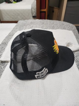 Gorra Westcol Negra con Diseño W