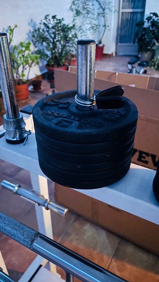 Set Musculación: Rack, Barras y discos (24kg)