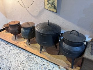 Pote hierro fundido 15L restaurado antiguo